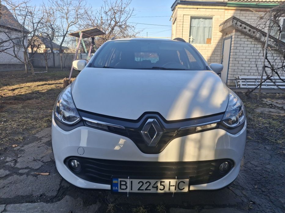 Авто Renault Clio 4