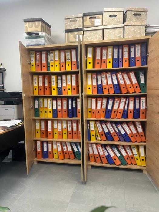 szafa z półkami zamykana na klucz BODZIO