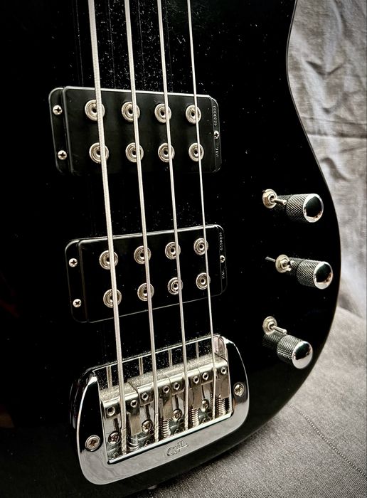 Gitara basowa G&L Legacy L-2000