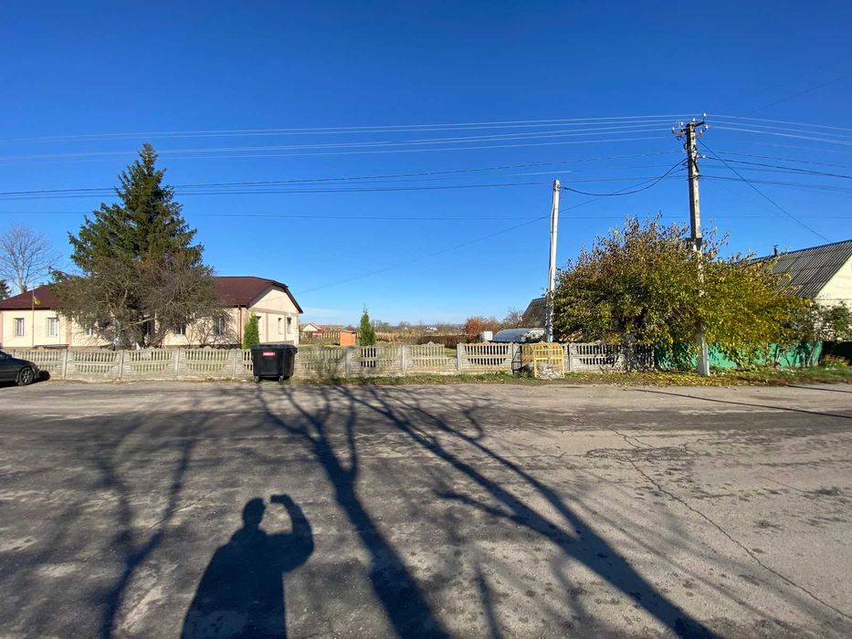 Продається земельна ділянка комерційного призначення в Бохониках