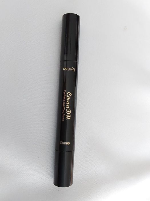 Kredka do oczu  czarny 2 w 1 Znacznik Eyeliner Płynny  Nowy
