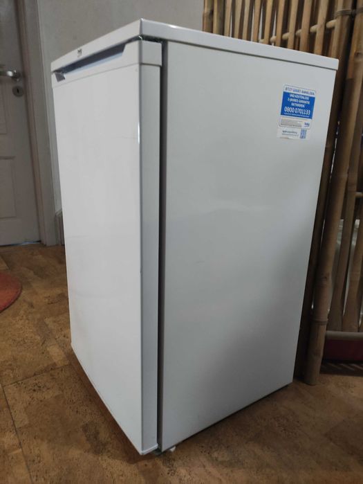 Arca Congeladora Vertical 65L (Branco) - BEKO