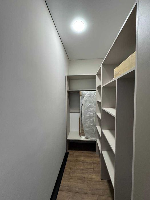 1 кімнатна квартира на Щасливому з ремонтом !