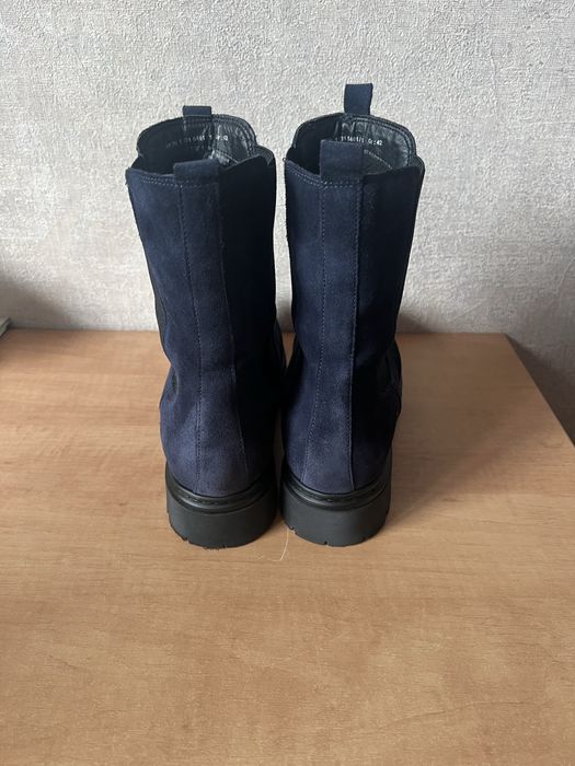 Ботінки жіночі /