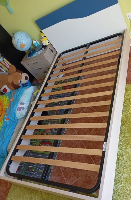 Vendo cama de solteiro de menino