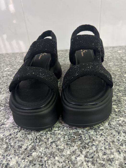Sandalias verao pretas com brilhantes