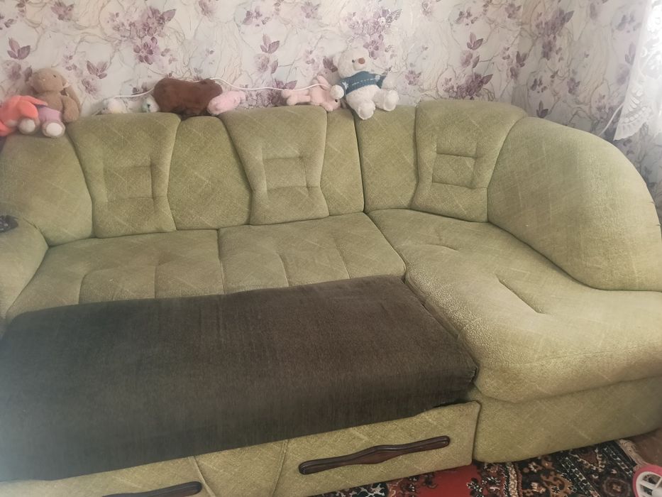 Продам диван в хорошому стані