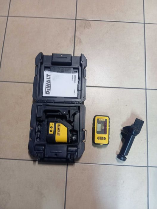 Laser  Krzyżowy DeWalt 088+ detektor laserowy