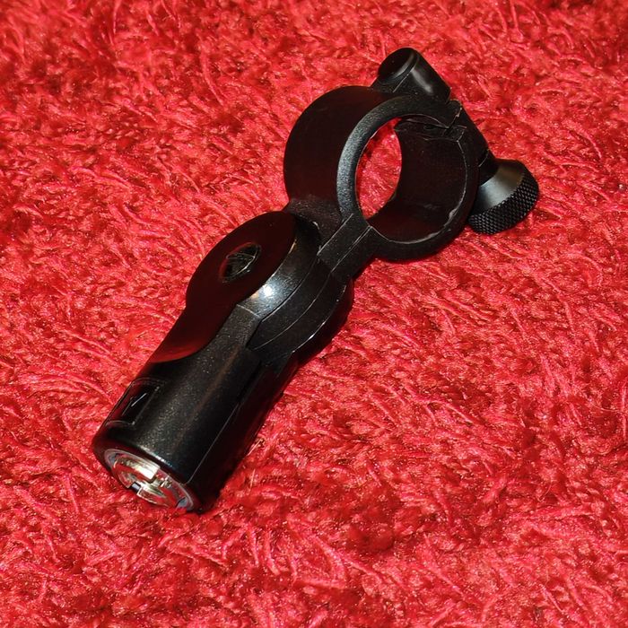 Mikrofon basowy EV PL 33