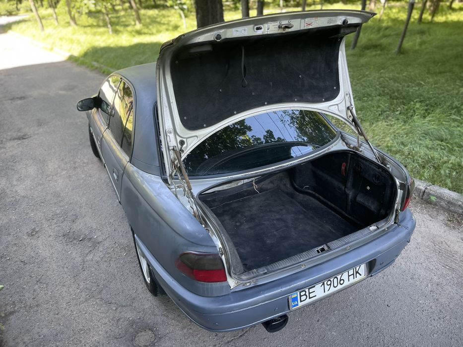 Opel Omega B MV6 3.0 V6