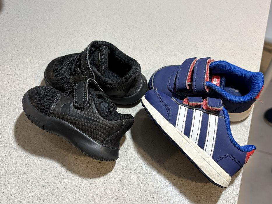 Tenis Nike e Adidas Bebé