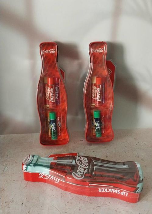 Набір бальзамів для губ coca cola,fanta,sprite