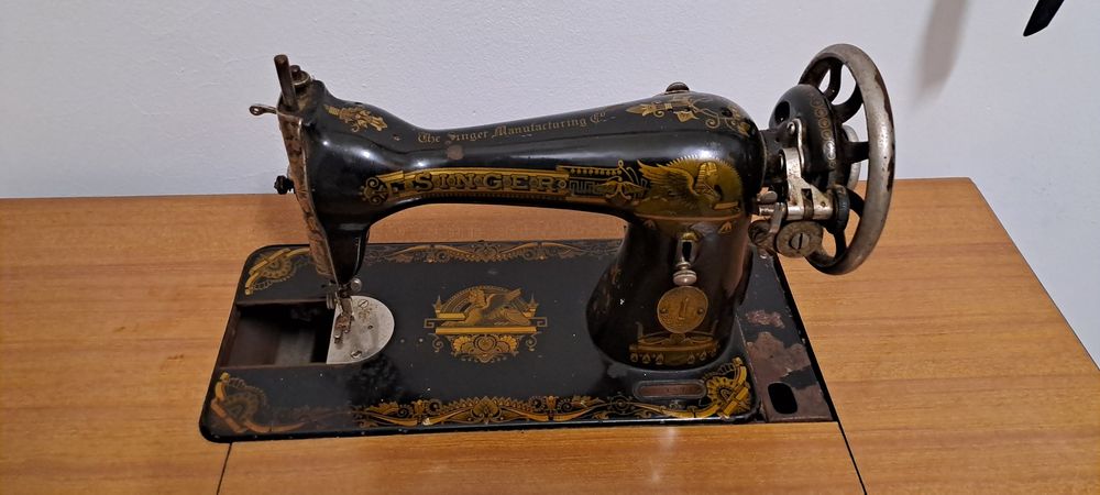 Máquina costura Singer