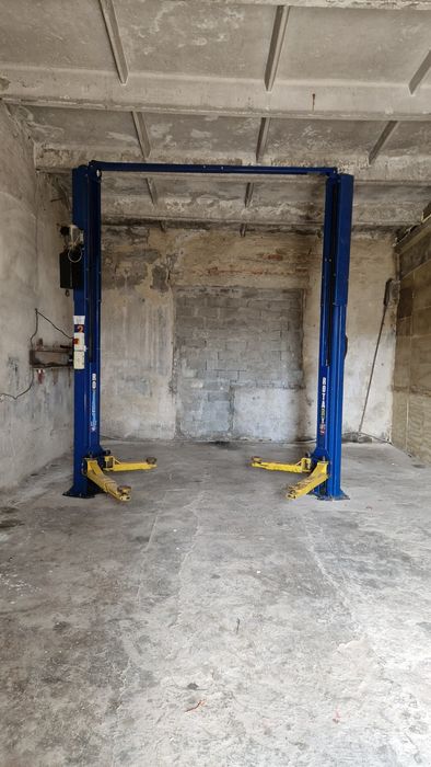 Оренда боксів 70кв.м з підйомником