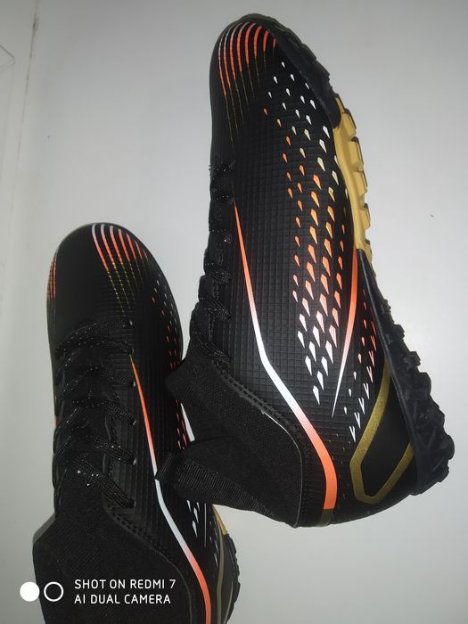 Бесплатная доставка Сороконожки  футбольная обувь сороканіжки взуття