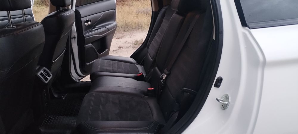 Mitsubishi Outlander 2.4 Г/Б