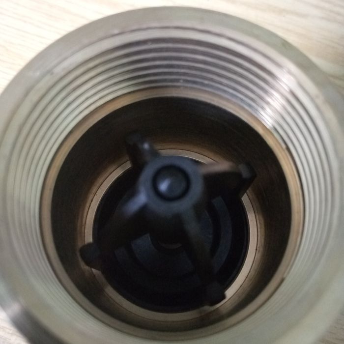 Зворній клапан водянний латунний