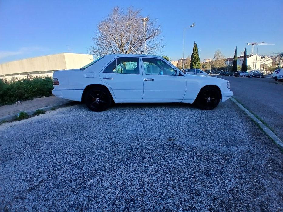 Mercedes benz E. 2.5 caixa automática