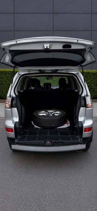 Продаю Mitsubishi Outlander 2008.