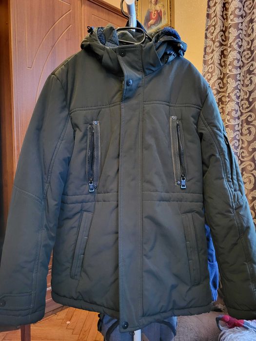 Чоловіча зимова куртка