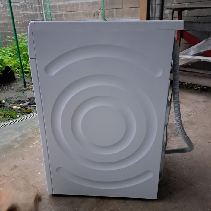 Продам стиральную машину с сушкой  Bosch Serie 6