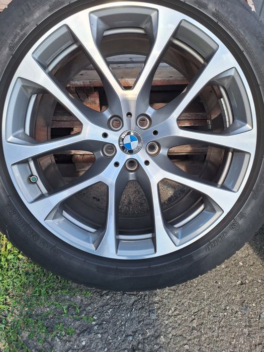 Колеса в зборі BMW R20 5×112 9j ET35 dia66.6 + шини 275/45 Pirelli + TPMS