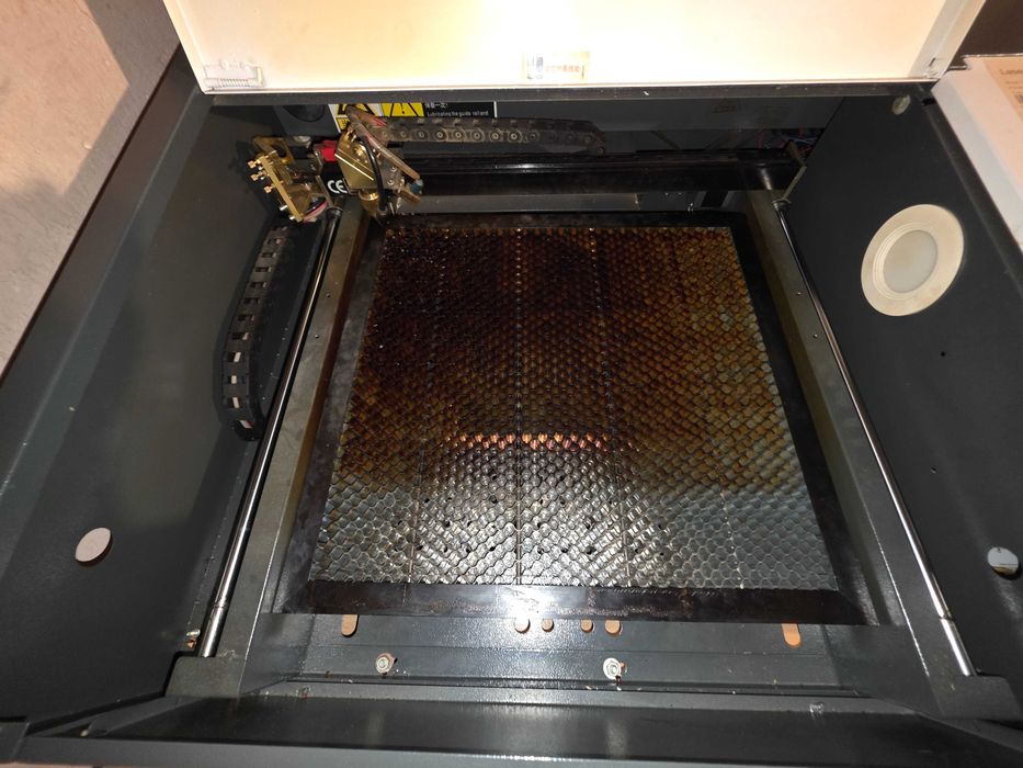 Ploter Laserowy CO2 40W MAX 400x400mm + Air Assist + Red Point