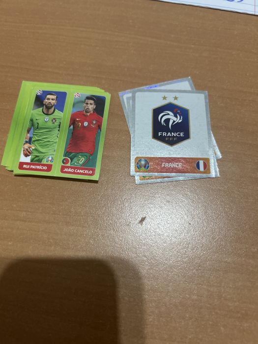 Vendo 59 cromos do Euro 2020