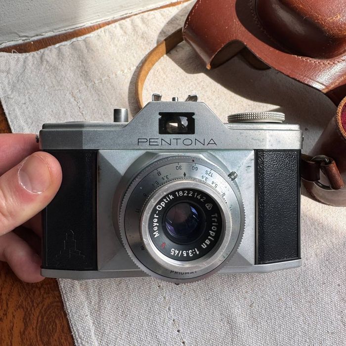 Kultowa PENTONA (DDR) z obiektywem Meyer-Optik Trioplan 3.5/45