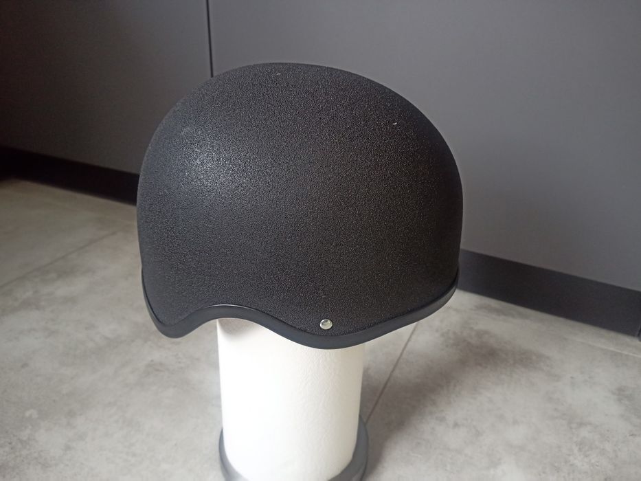 Kask do jazdy konnej Jokejski Champion Pro kask jeździecki  jak toczek