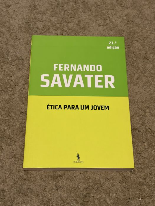 Vendo Livros | variados e a preço negociável