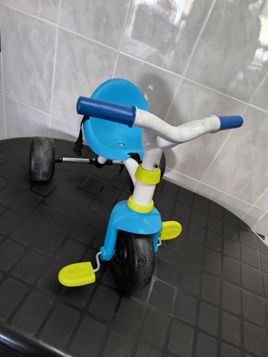 Triciclo de criança