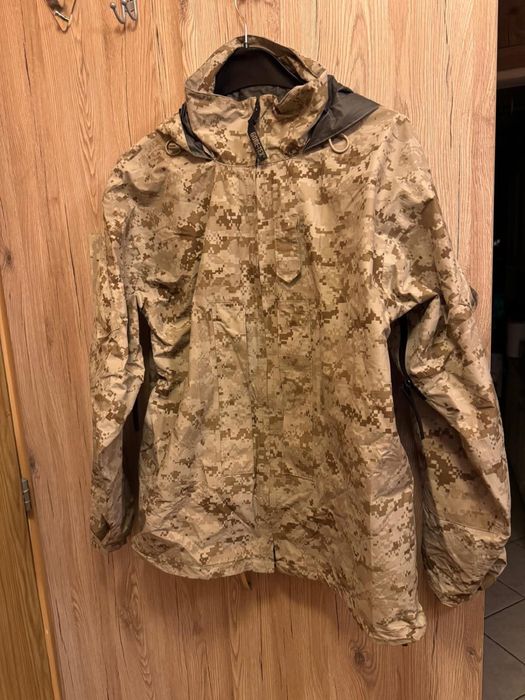 Kontraktowa kurtka Apecs USMC desert marpat goretex