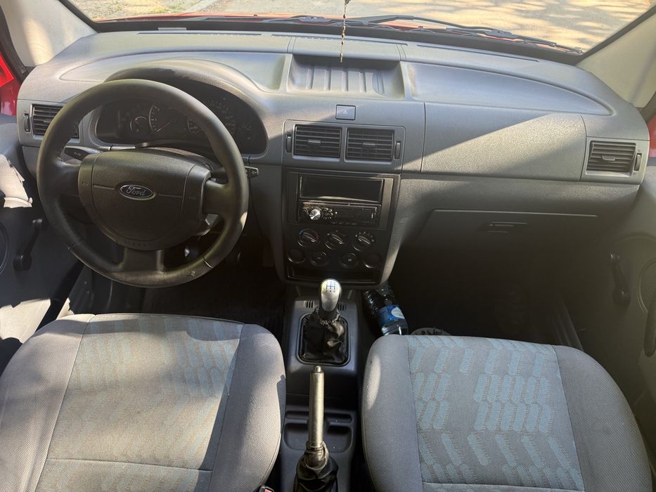 Ford connect (comercial)