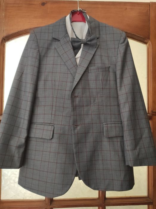 Костюмчик для хлопчика з 5-ти предметів. Новий. Зріст 146