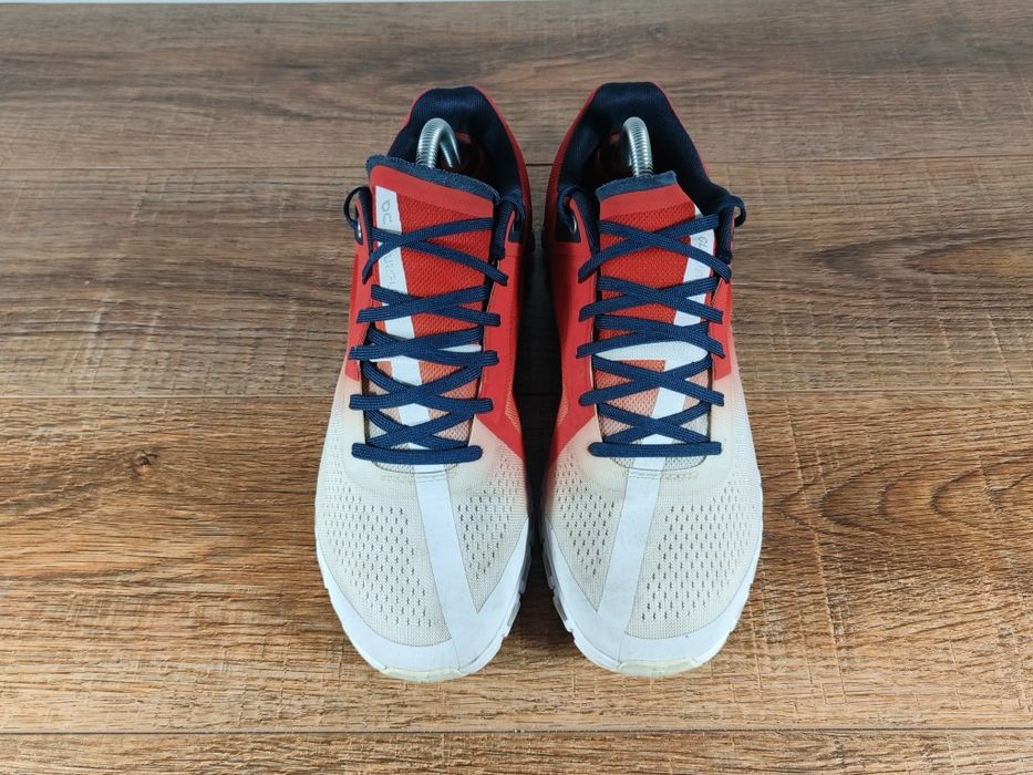 Кросівки On Running Swiss Engineering