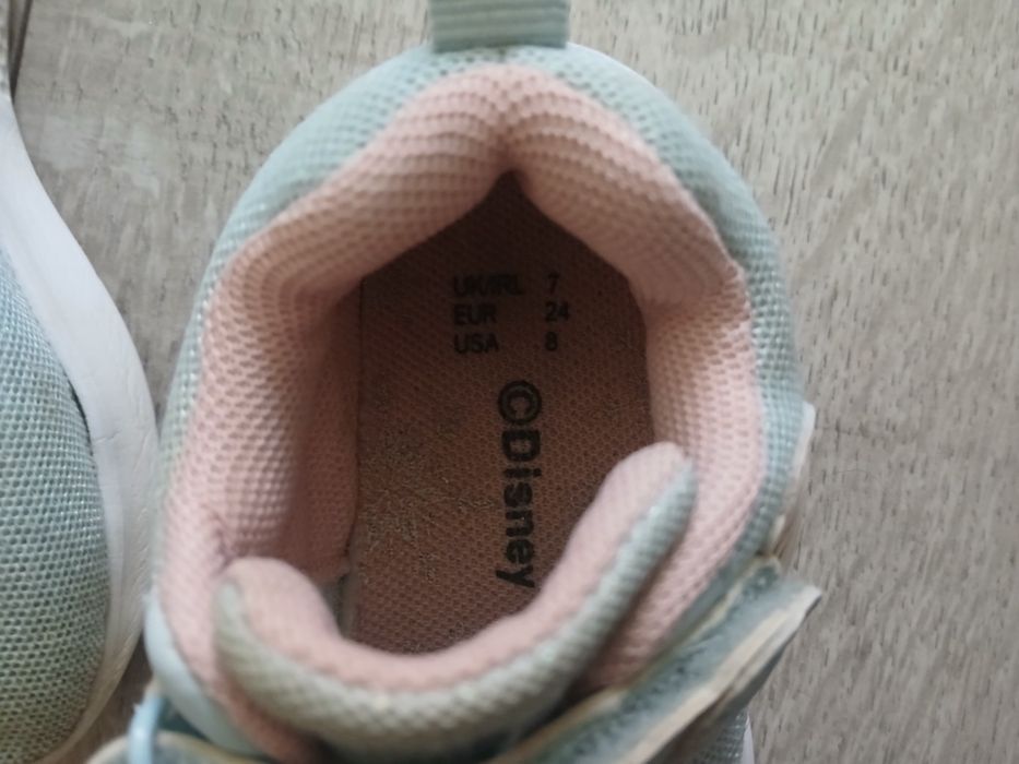 Lekkie buty siateczkowe dziewczynka 24