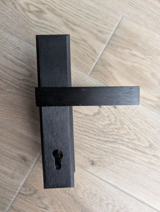 Klamka zewnętrzna czarna 92 mm