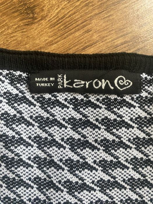 Кофтинка в гусячу лапку