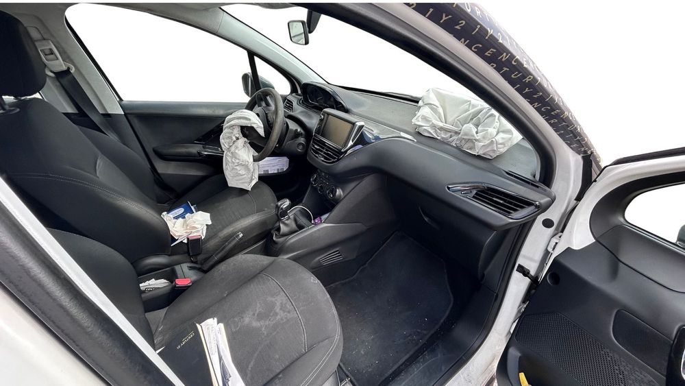 Peugeot 208 conercial 1.6 hdi- batido