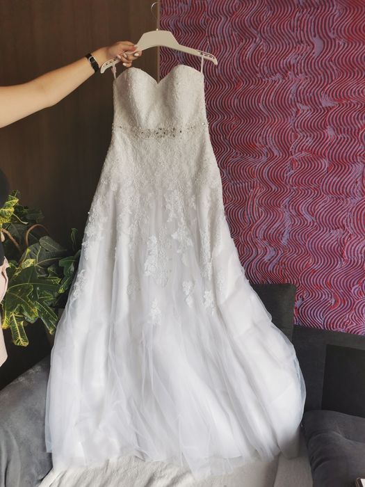 Suknia ślubna z kołem