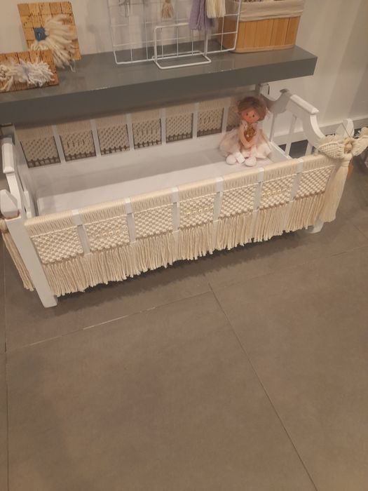 Berço baloiço com macramé