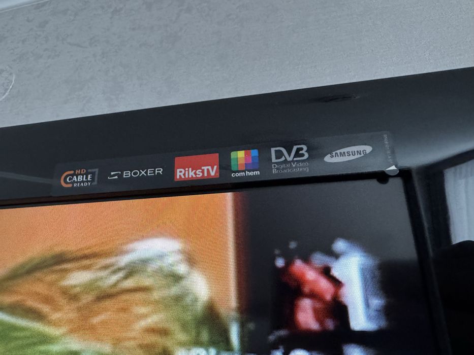 Продам 6 LCD телевізорів розміром від 32 до 42 дюйма