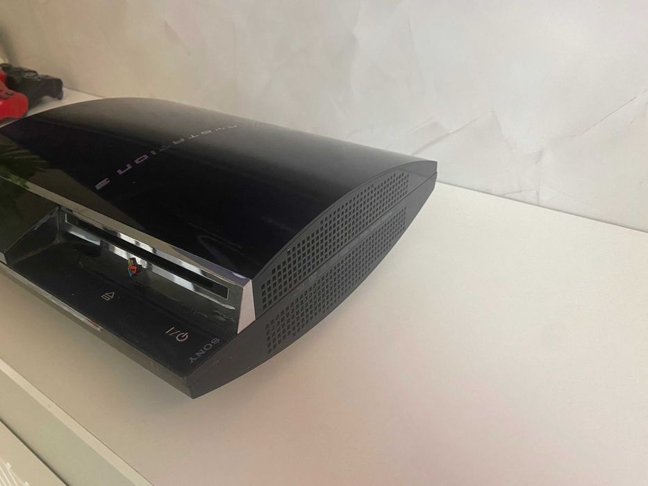 PlayStation 3/PS3 CECHA01 Unikat + 3 pady + 4 gry