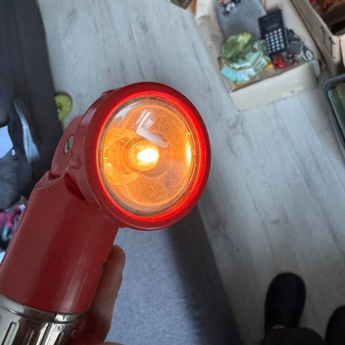 Stara Latarka kempingowa z epoki PRL-U, Nie używana