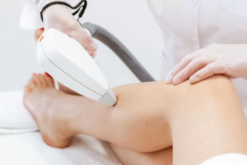 Depilação a laser díodo com confiança e experiência, zero pelo e dor.