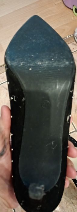 Szpilki prawie nie używane r. 39 i 40