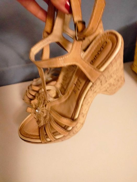 Sandálias em pele Gianna, 40