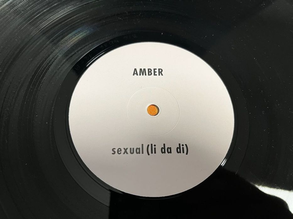 Amber – Sexual (Li Da Di) VG+/VG+ House, Tribal House