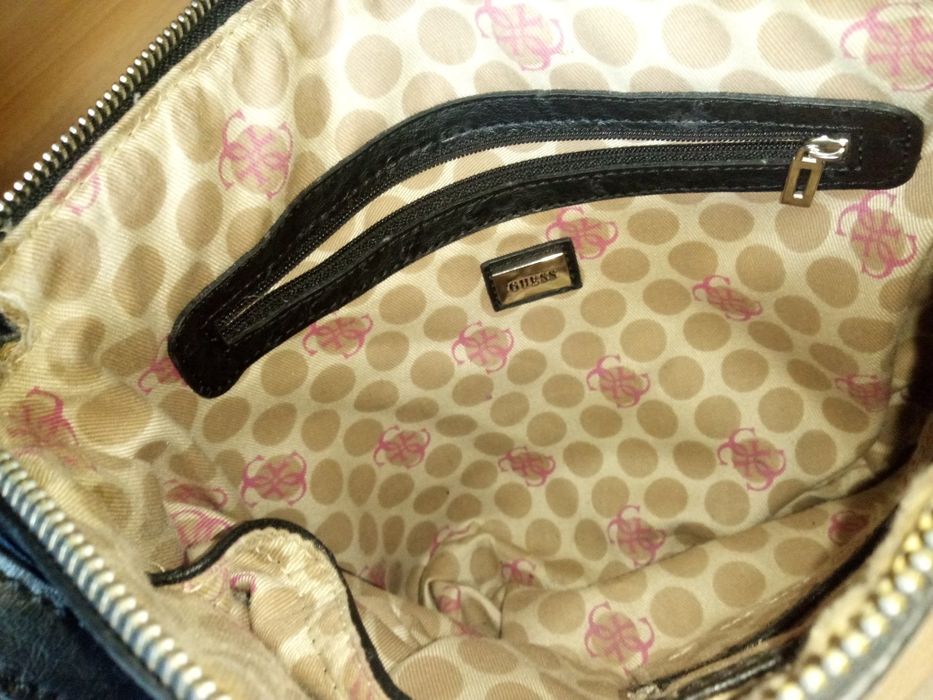 Torebka  listonoszka  GUESS